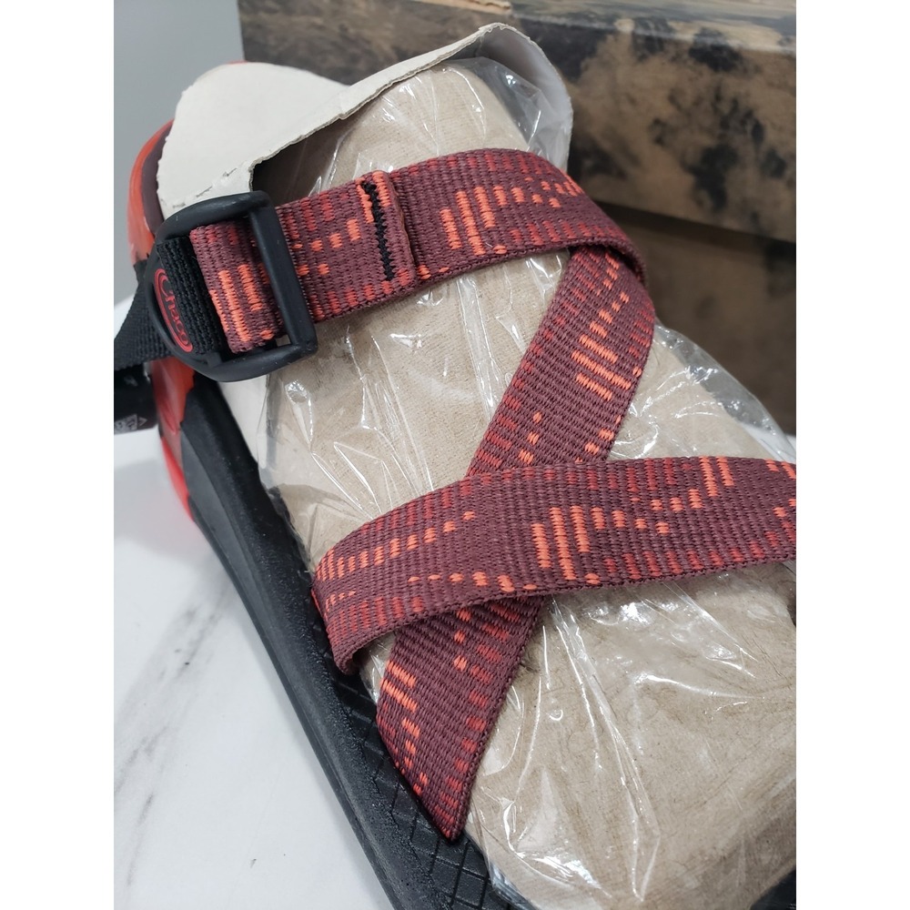 NEW SIZE 7 / EURO 40 Chaco Men's Z/Canyon 2 Sandals - Vapor Port Red Black - Picture 3 of 5